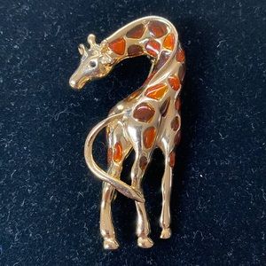 Vintage, giraffe, gold tone with brown jewel tone spots brooch / pin